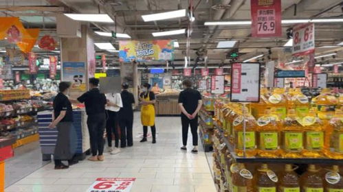 多问一句，价格翻倍 知名超市月饼标价陷阱背后的消费维权启示